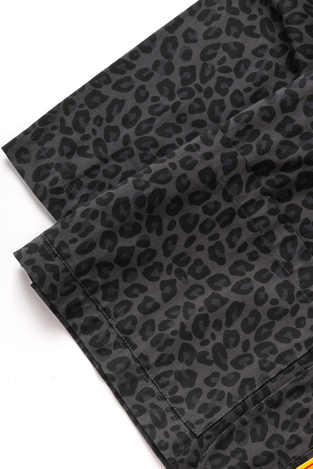 Patterned Easy Chef Shirt - Black Leopard