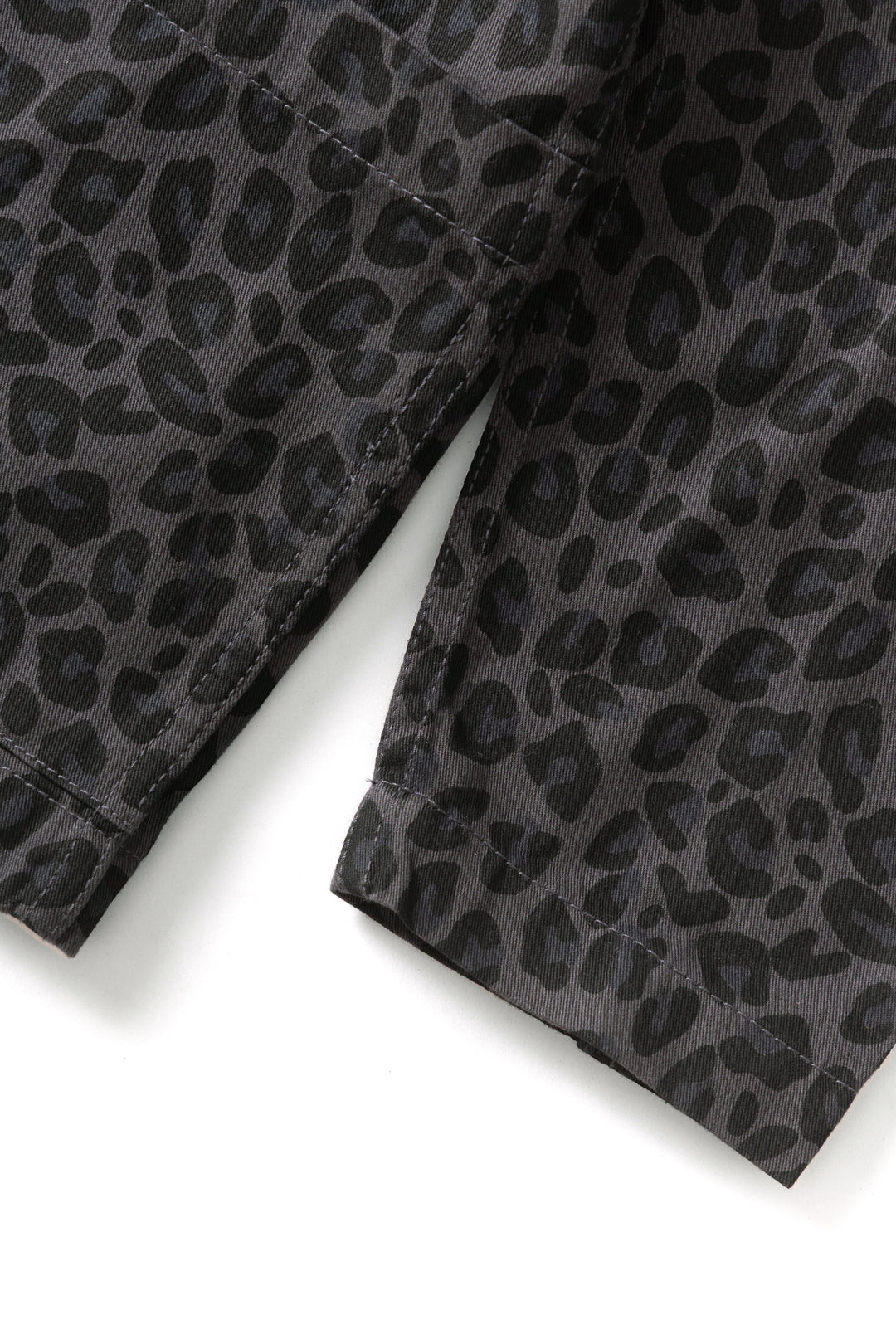 Patterned Easy Chef Shirt - Black Leopard