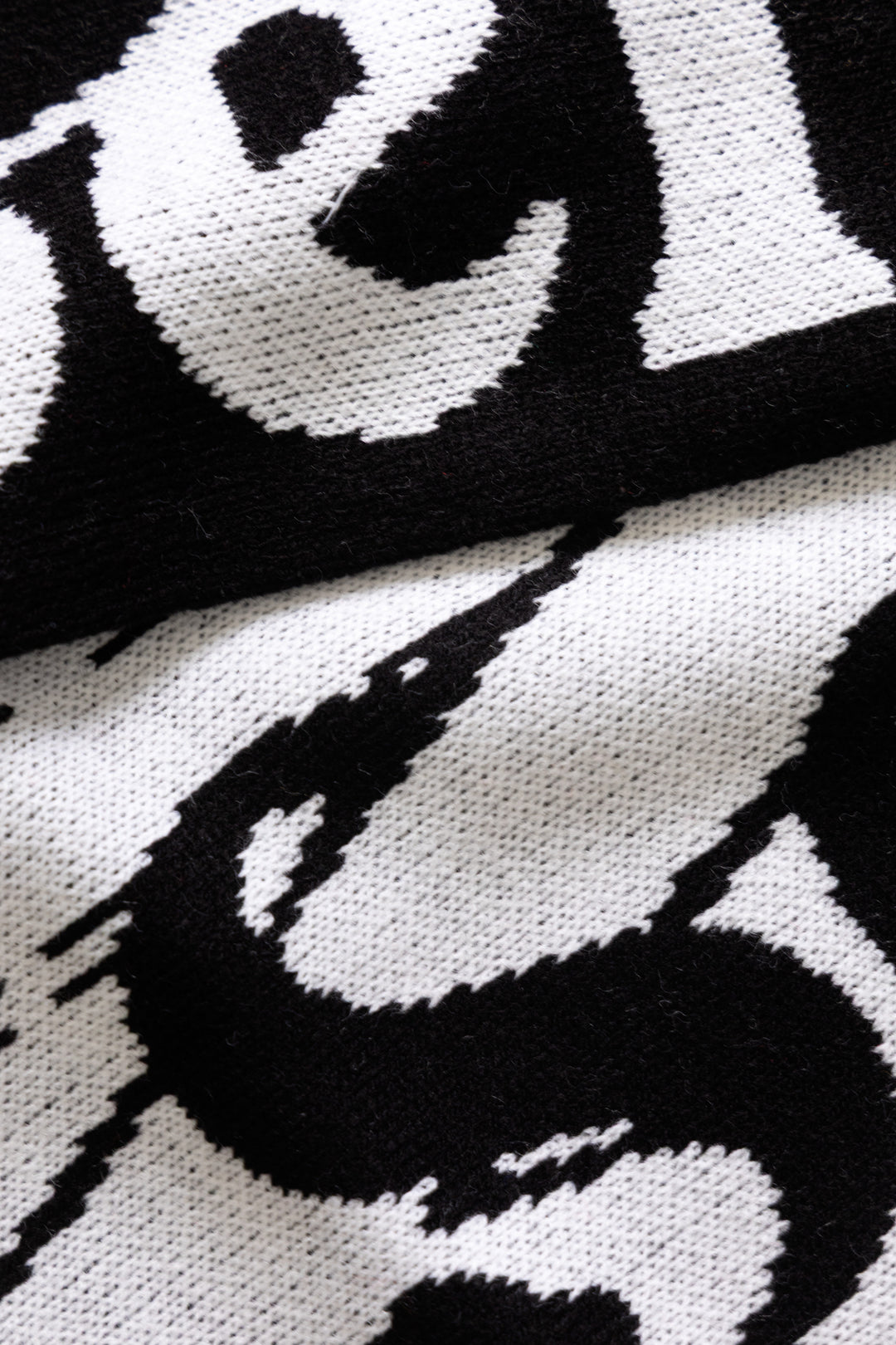 Chase Scarf - Mono