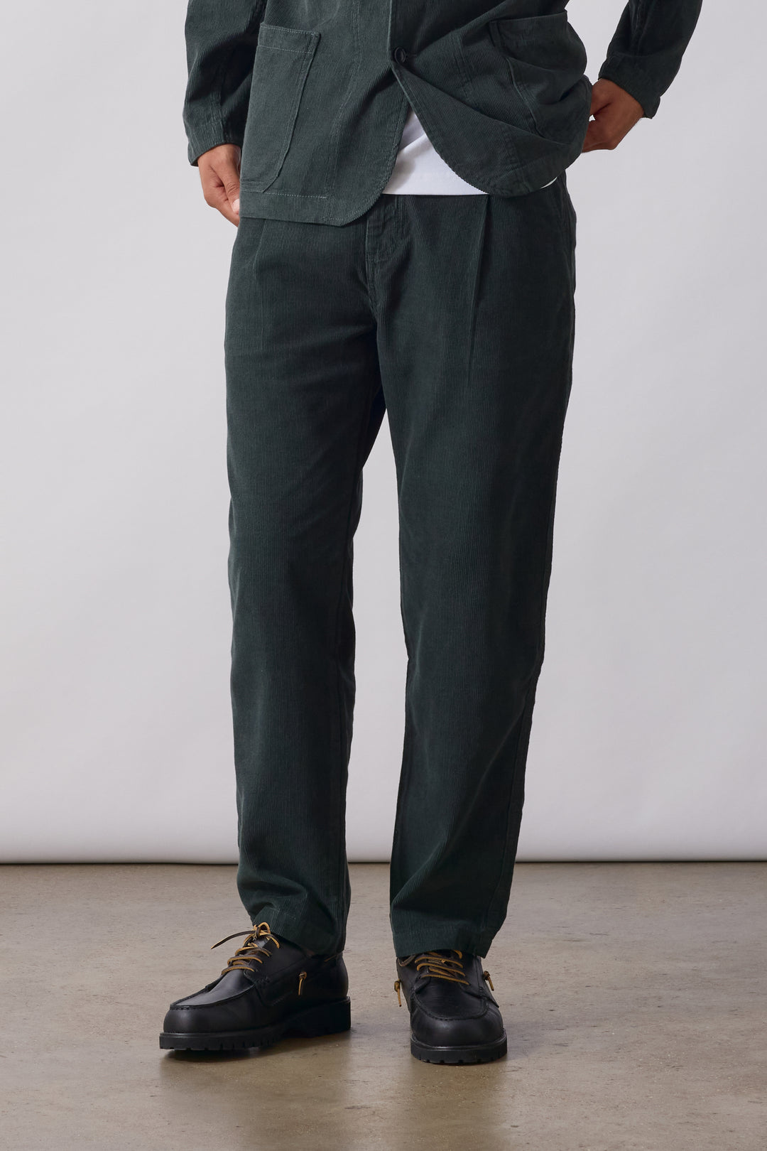 Fine Cord Waiter Pants - Jewel